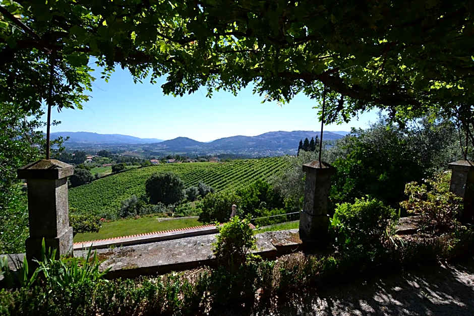 Paço de Calheiros - Turismo de Habitação