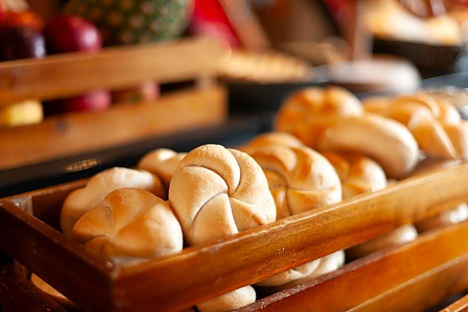 Kings Hotel First Class