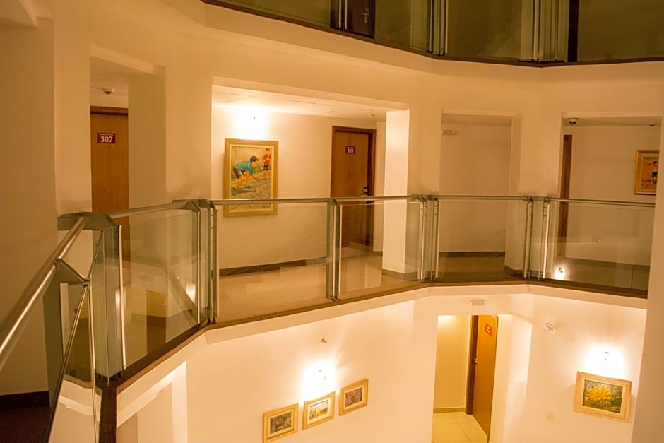 De la Trinidad Hotel