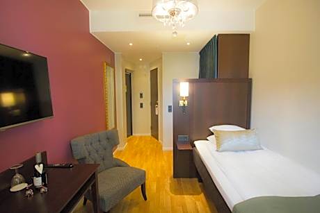 Comfort Single Room - Separate Building