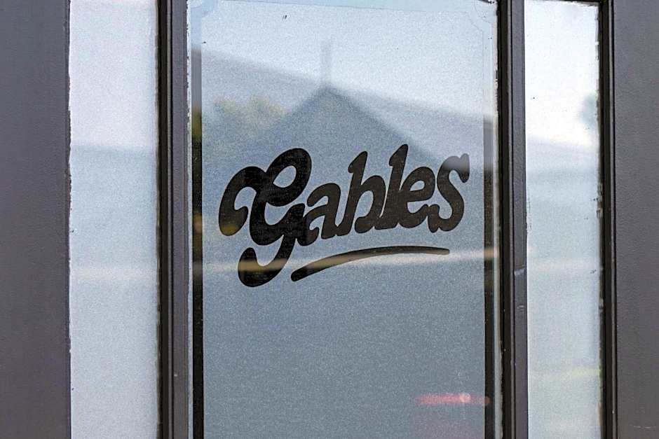 Gables Motor Lodge