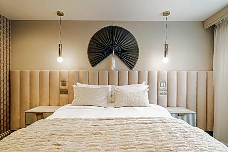 Howfield Hotel