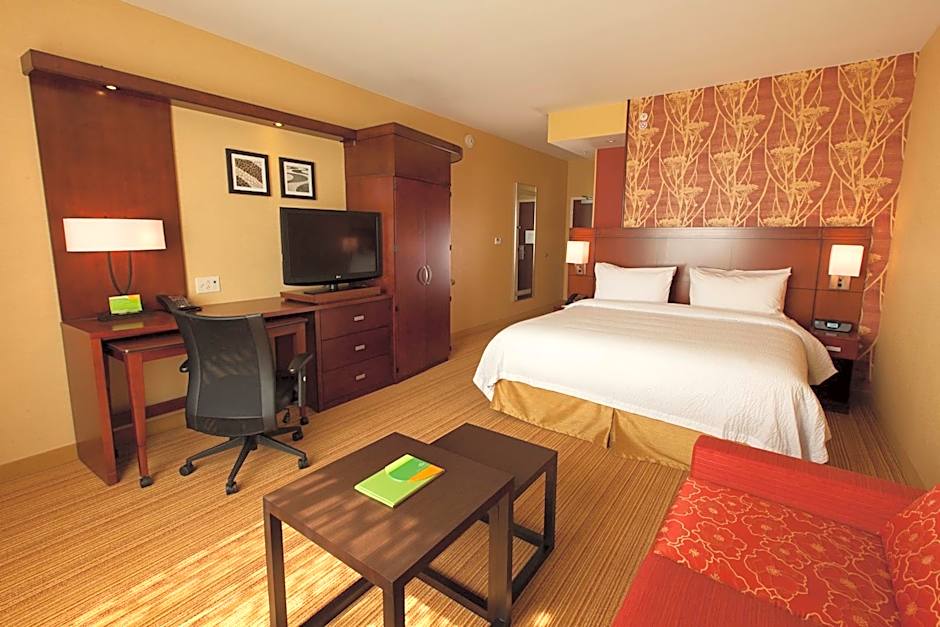 Courtyard by Marriott Kansas City At Briarcliff