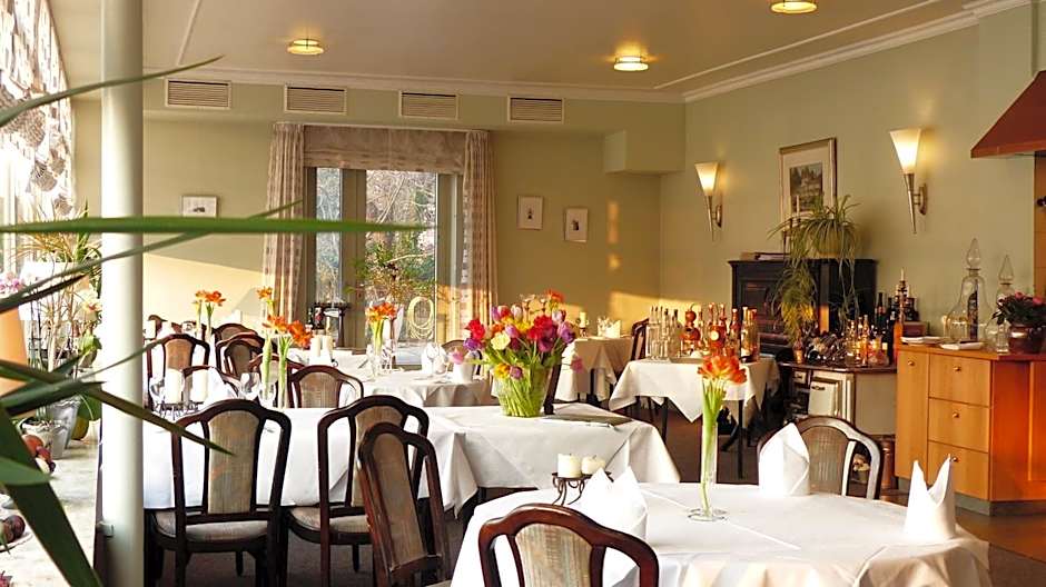 Restaurant und Hotel Zum Weissen Ross