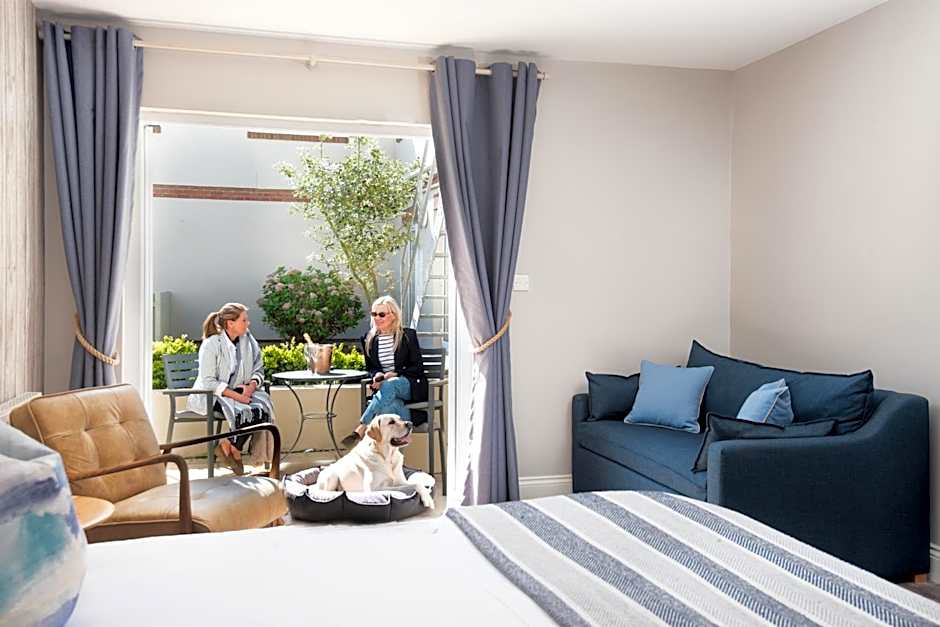 Beach House Hotel