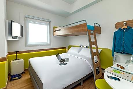 Bunk Bed for 3 Adults