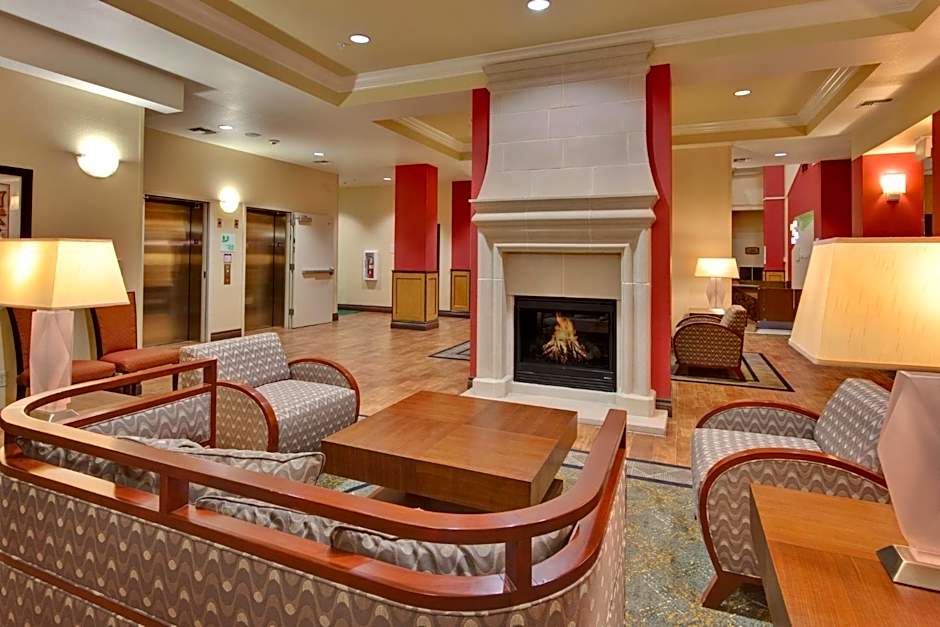 Holiday Inn & Suites Bakersfield by IHG