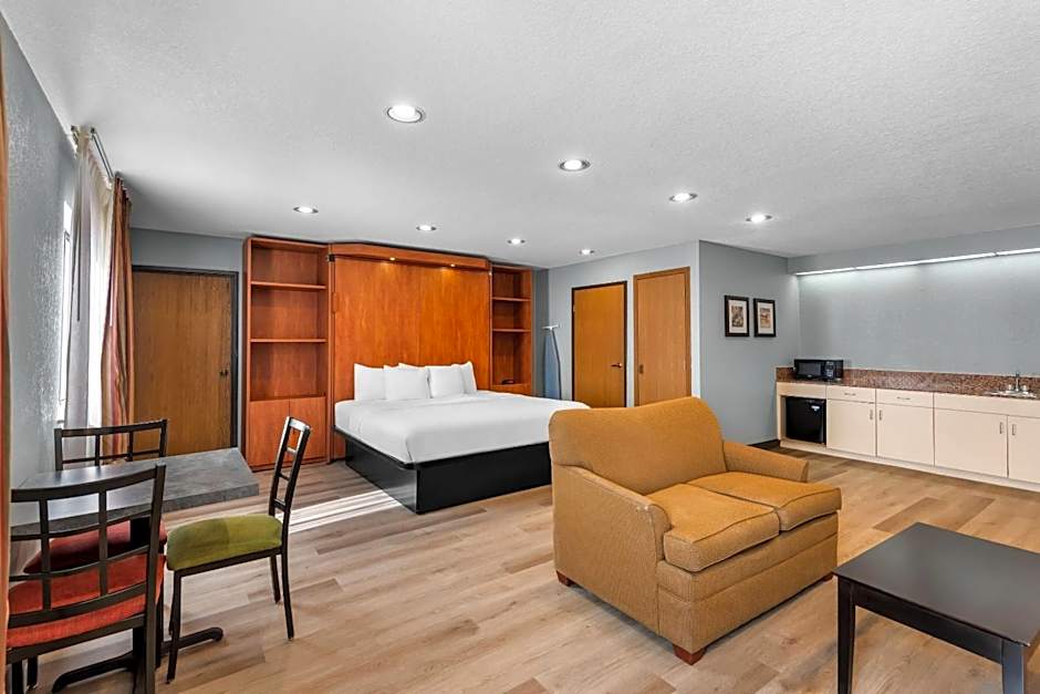 Quality Inn Waverly