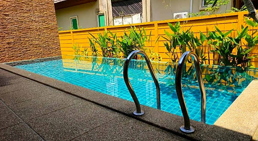 Karon Beach Walk Villa