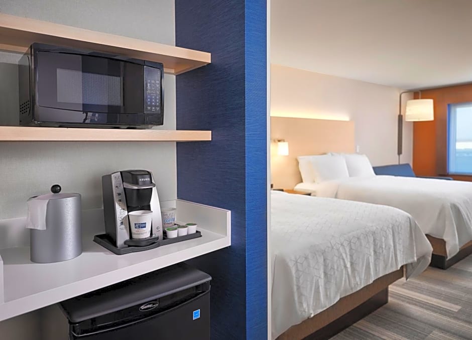 Holiday Inn Express and Suites Lockport