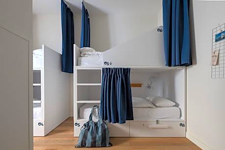 Bunk Bed in 6-Bed Mixed Dormitory Room