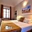 Green Class Hotel Astoria