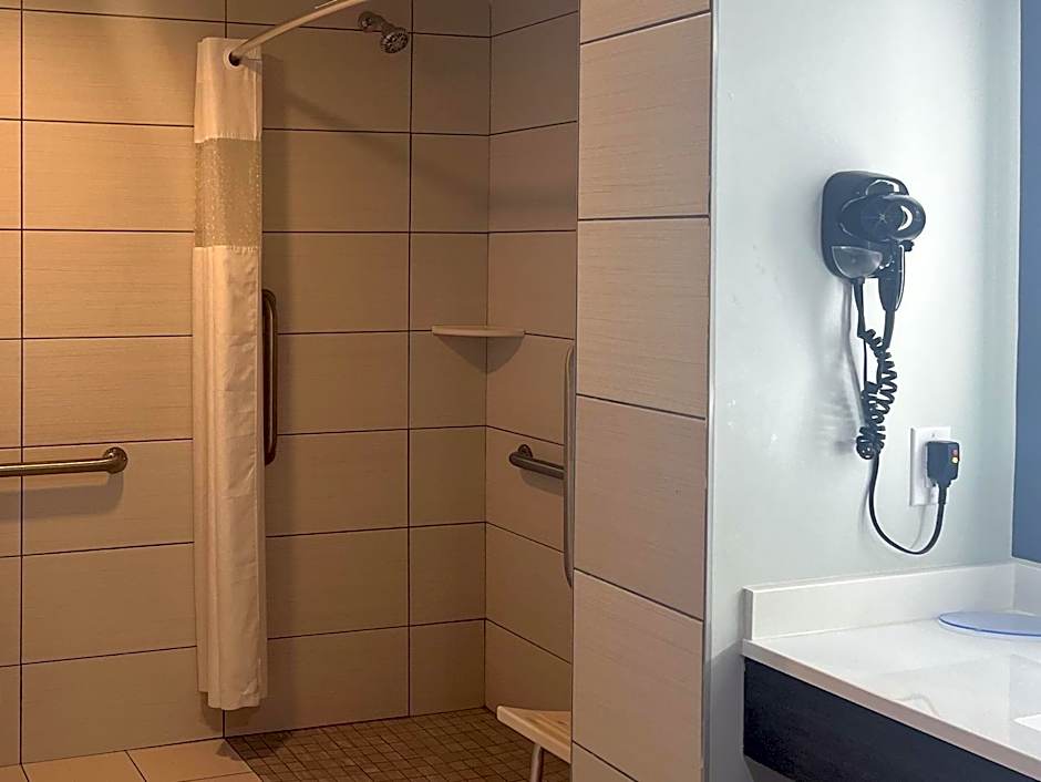 Motel 6 Norfolk, VA East Little Creek