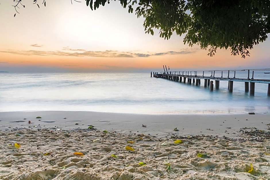 Rainbow Sky Hotel Samet