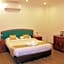 New MerryLand Hotel