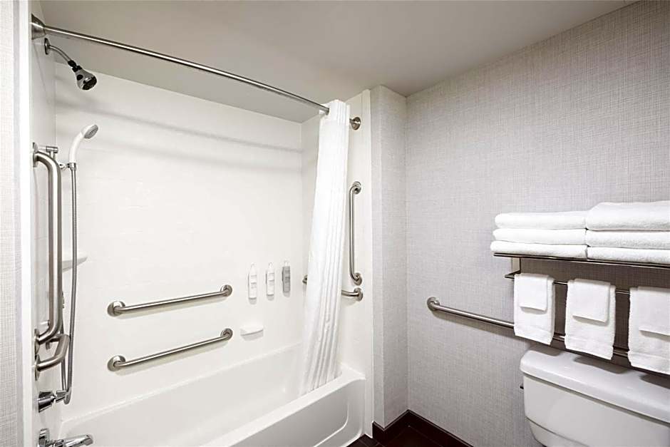 Hampton Inn By Hilton Lewiston/Auburn
