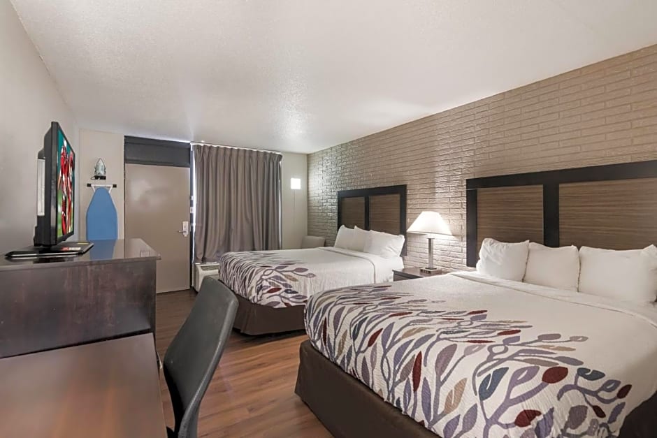 Red Roof Inn Lenoir