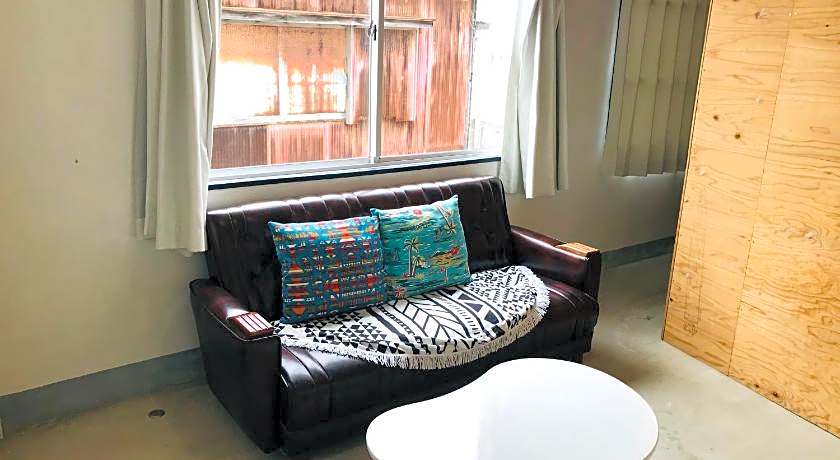 MEEDAFU'S YUI HOSTEL and COFFEE