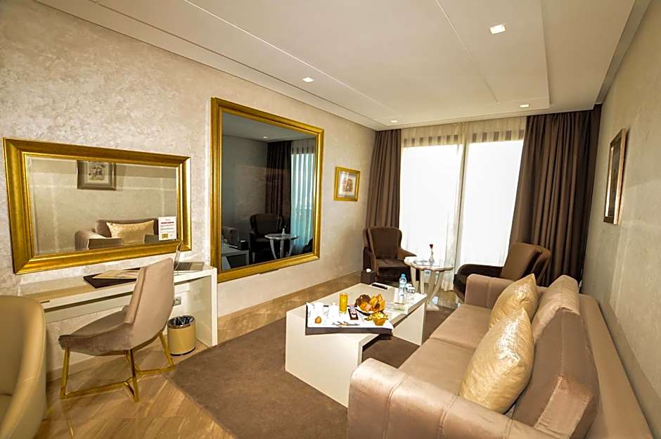 Suite Hotel Casa Diamond