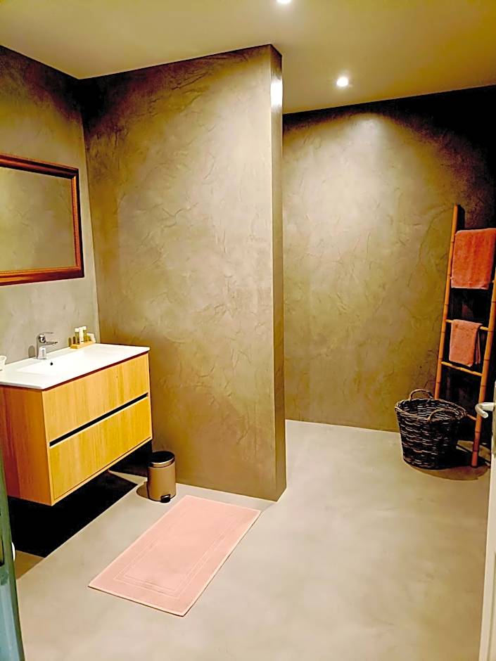 A L'Ombre Du Marronnier GITES