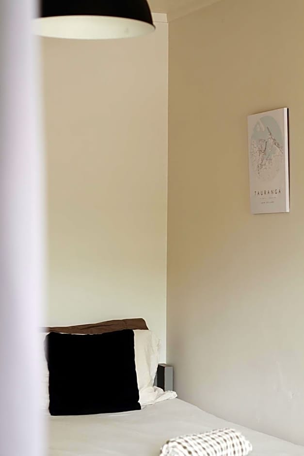 Hugo & Carters Backpackers & Motel