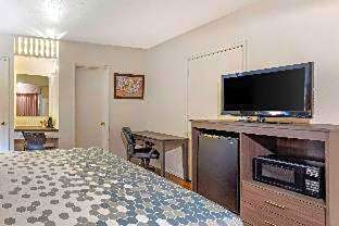 Econo Lodge On Historic Route 66 – Barstow, CA