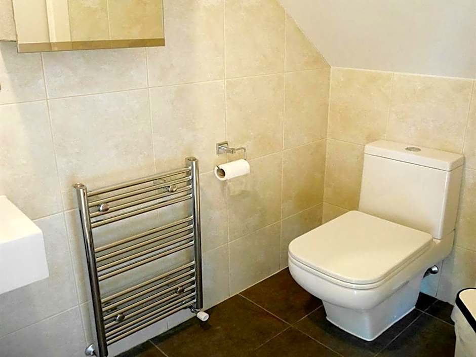 Kew Studios and Rooms