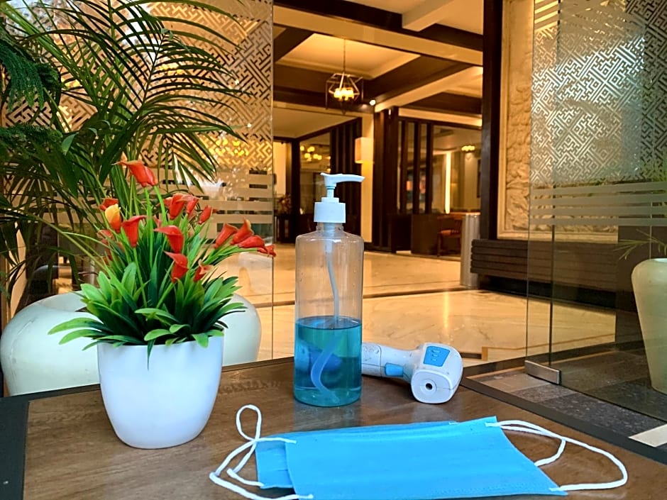 Hotel Royale Residency