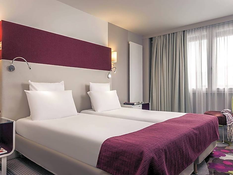 Mercure Paris Bercy Bibliotheque