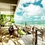 Baker's Cay Resort Key Largo, Curio Collection by Hilton