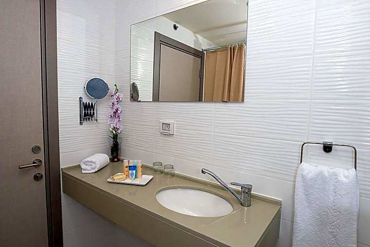 Sur La Mer Hotel Ashdod
