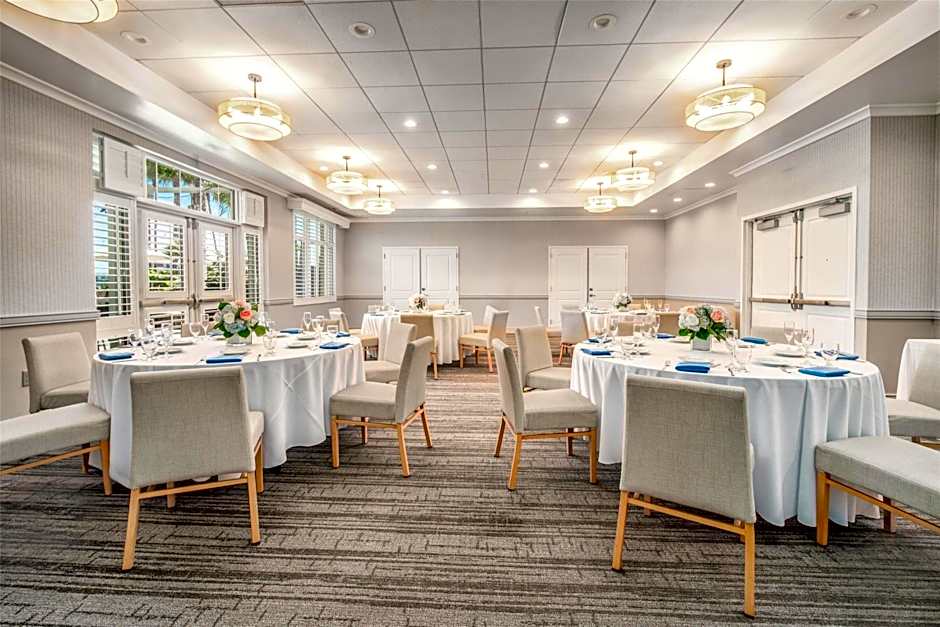 Jamaica Bay Inn Marina Del Rey Tapestry Collection by Hilton