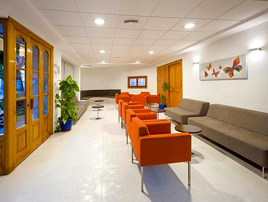 Hostal Adelino