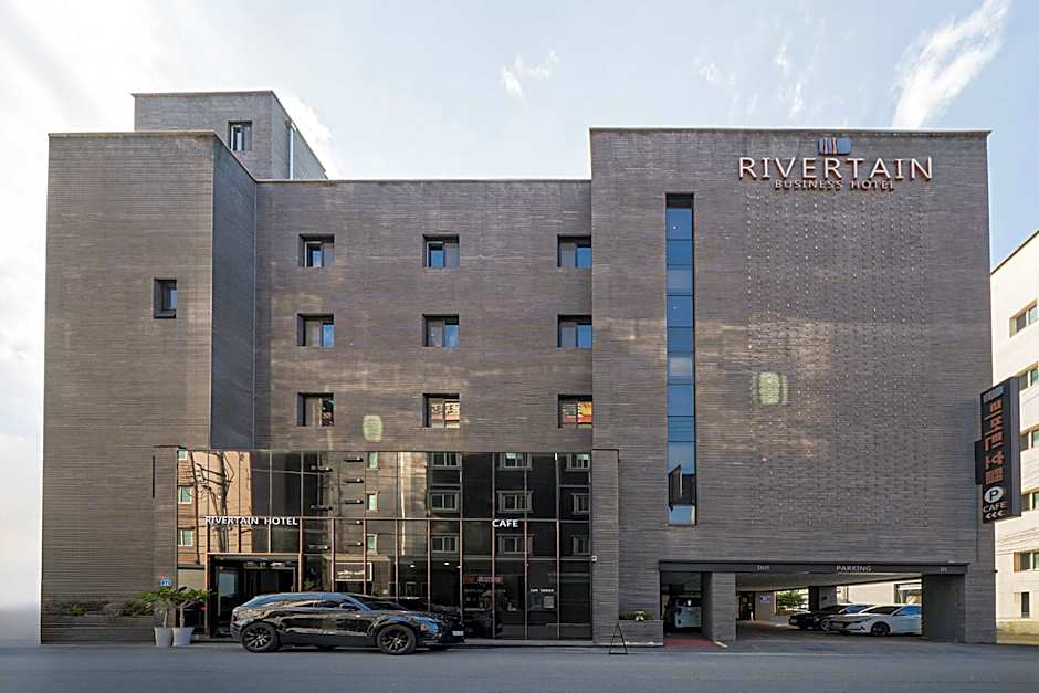 Rivertain Hotel Gyeongju