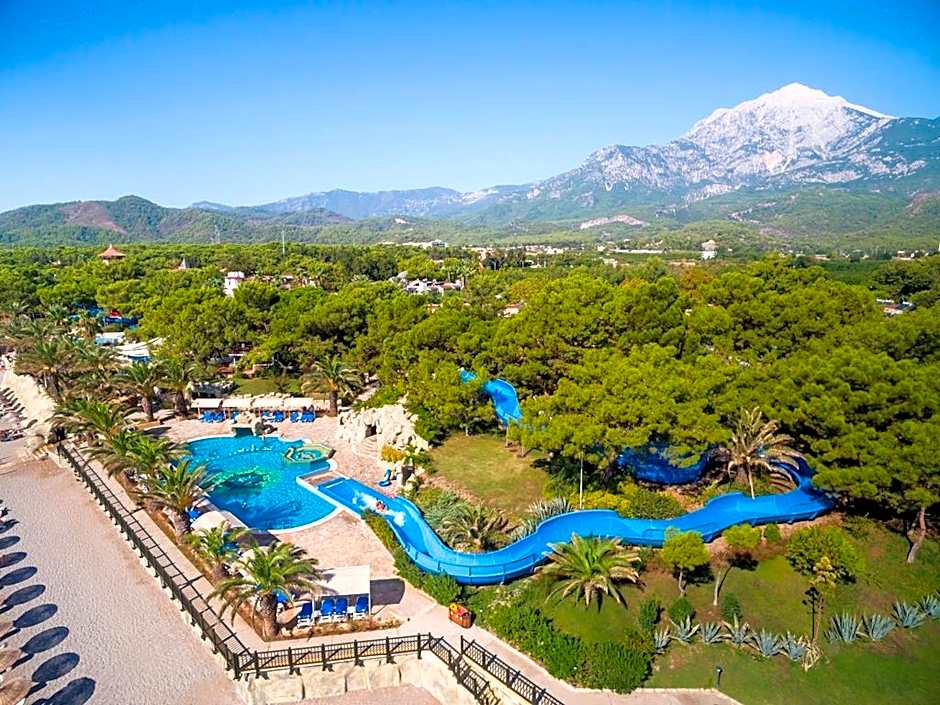 Pirates Beach Club  Ultra All Inclusive