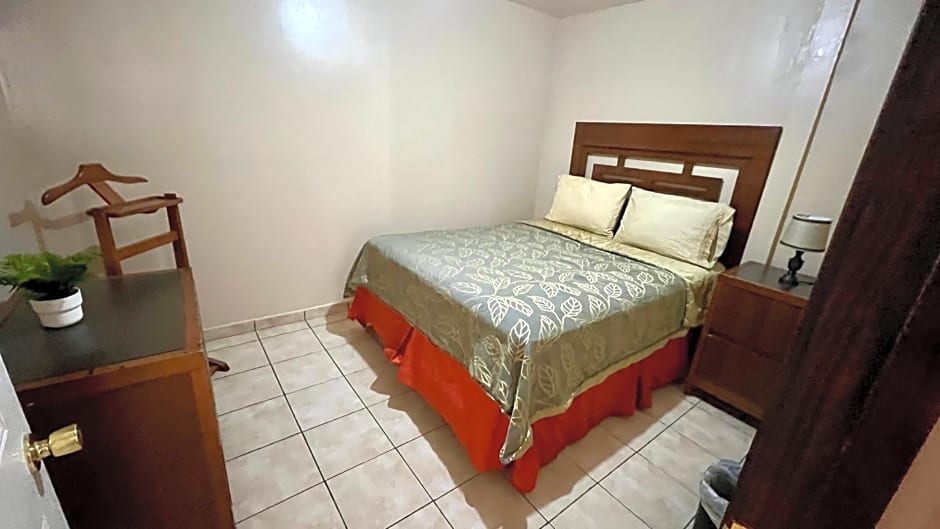 Del Bosque Tj Inn