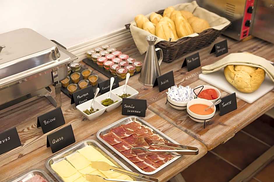 Hotel Tugasa Arco de la Villa