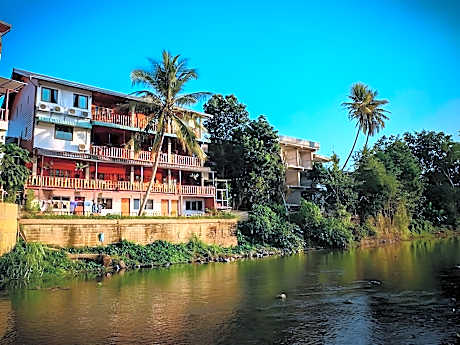 The Good View Guest House @ Mae Sarieng