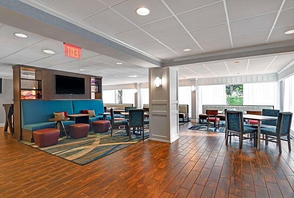 Hampton Inn By Hilton Charleston/Mount Pleasant-Patriots Point