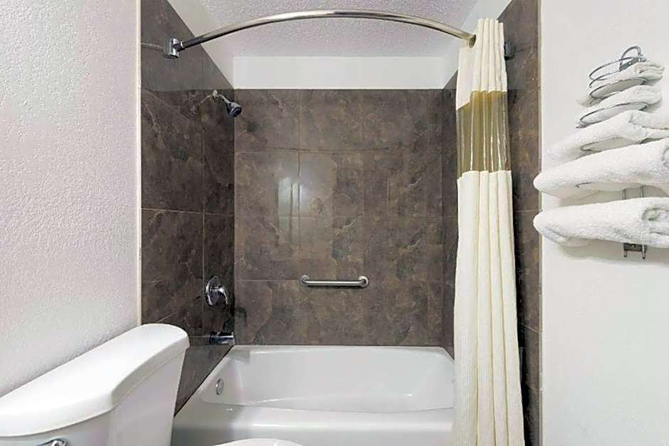 Knights Inn Ferguson