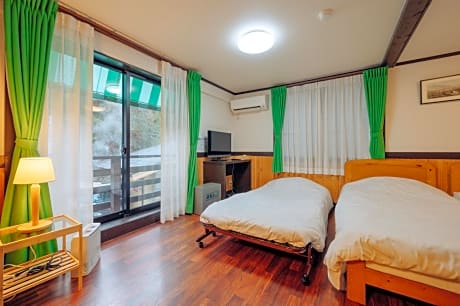 Basic Triple Room