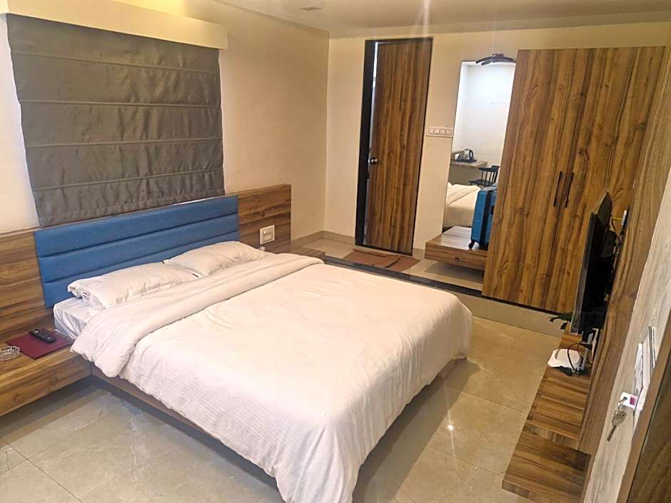 Hotel Atithi Inn Akluj