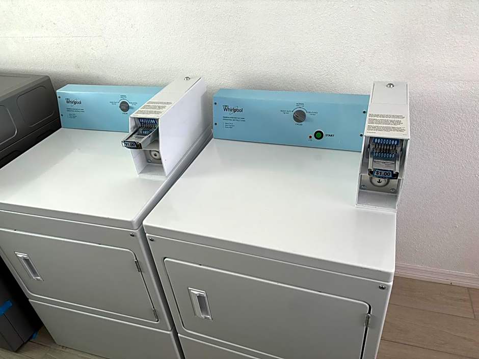 Cozy Studio Suite Near Beach w Kitchenette #3