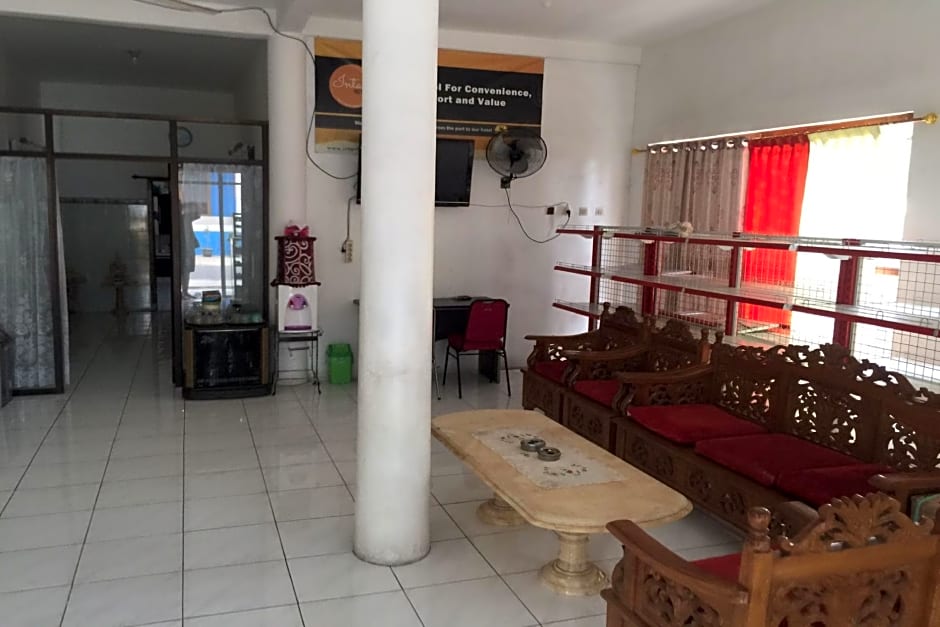 Collection O 92897 Hotel Intan Near Kantor Syahbandar Bawean