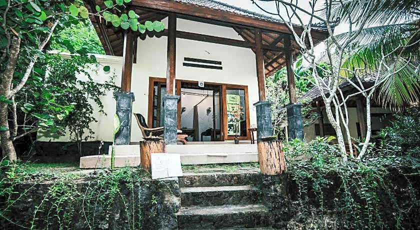 Lembongan Cliff Villas