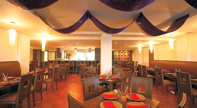 Radisson Blu Dhaka Water Garden