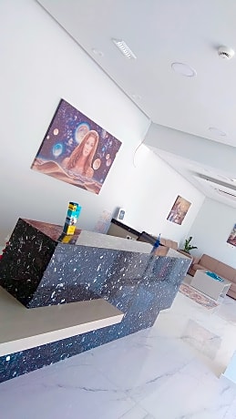 Blue Horizon Apartments