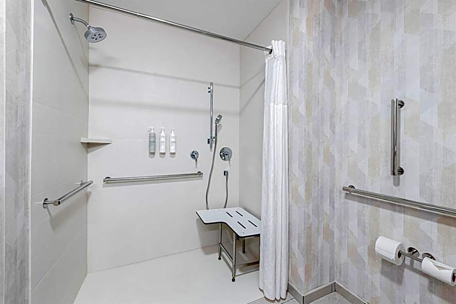 Hampton Inn By Hilton Gainesville-Haymarket