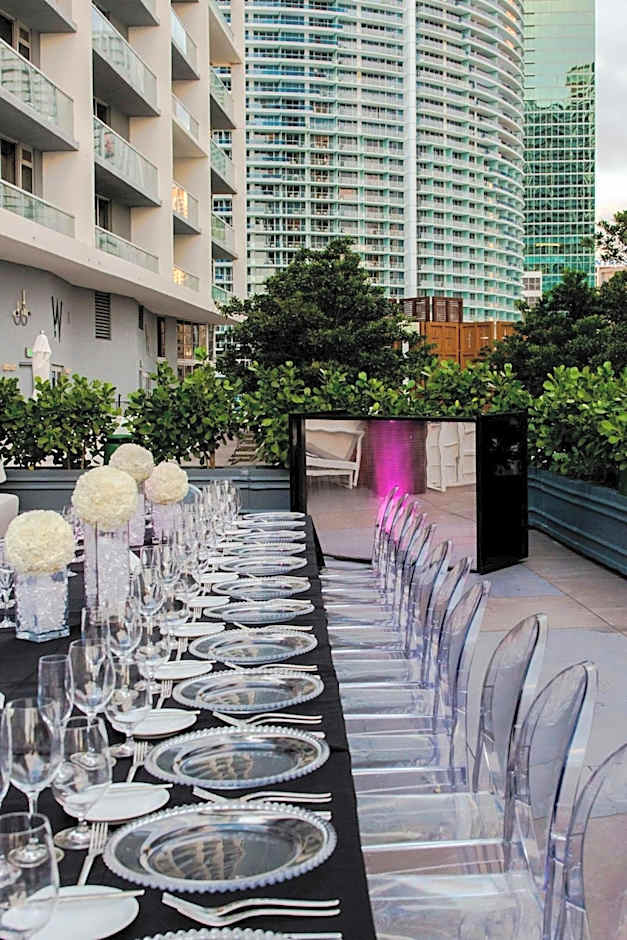 W Miami