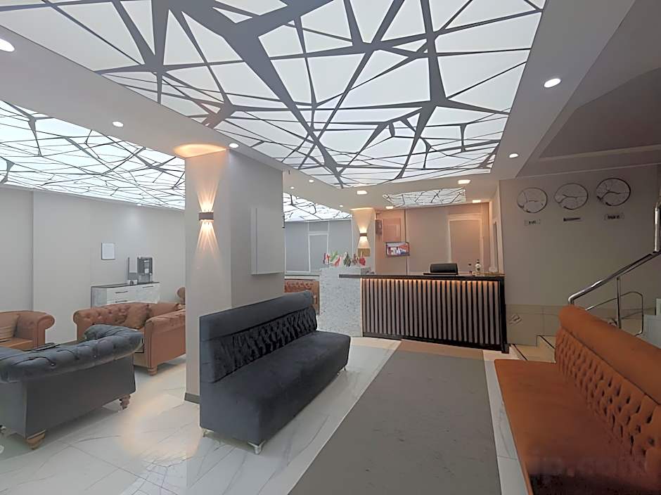 Peracity Hotel